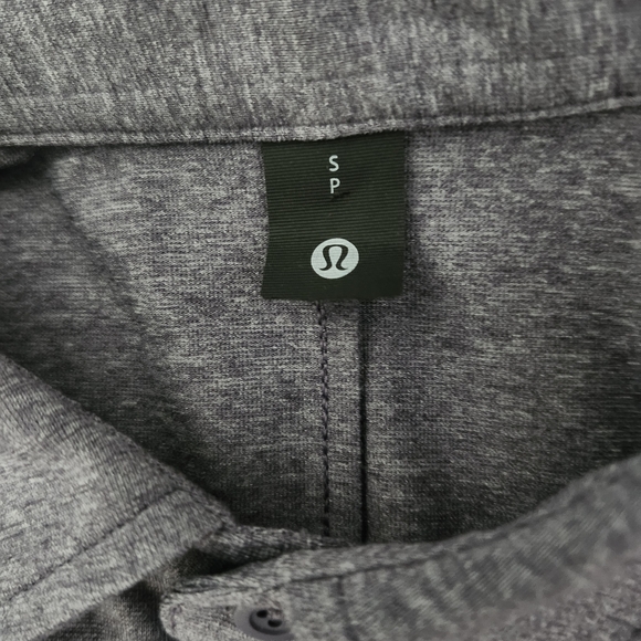 LULULEMON Men's Heathered Grey Lavender Polo Shirt Stretch Size Small - Picture 4 of 6